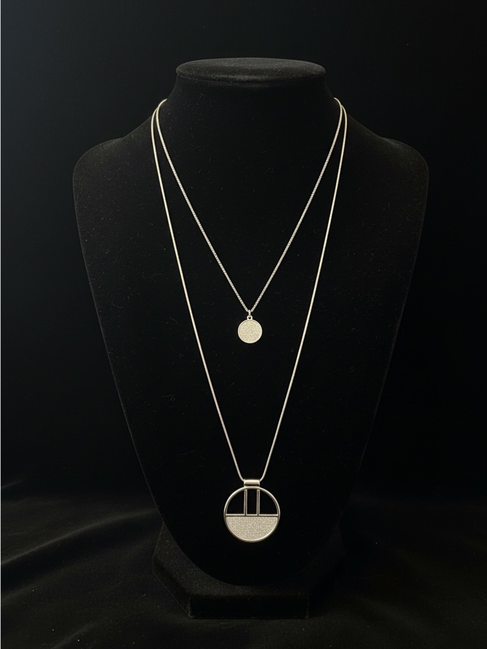 New York & Company Layered Necklace Silver Double Chain Disc Pendant NWT